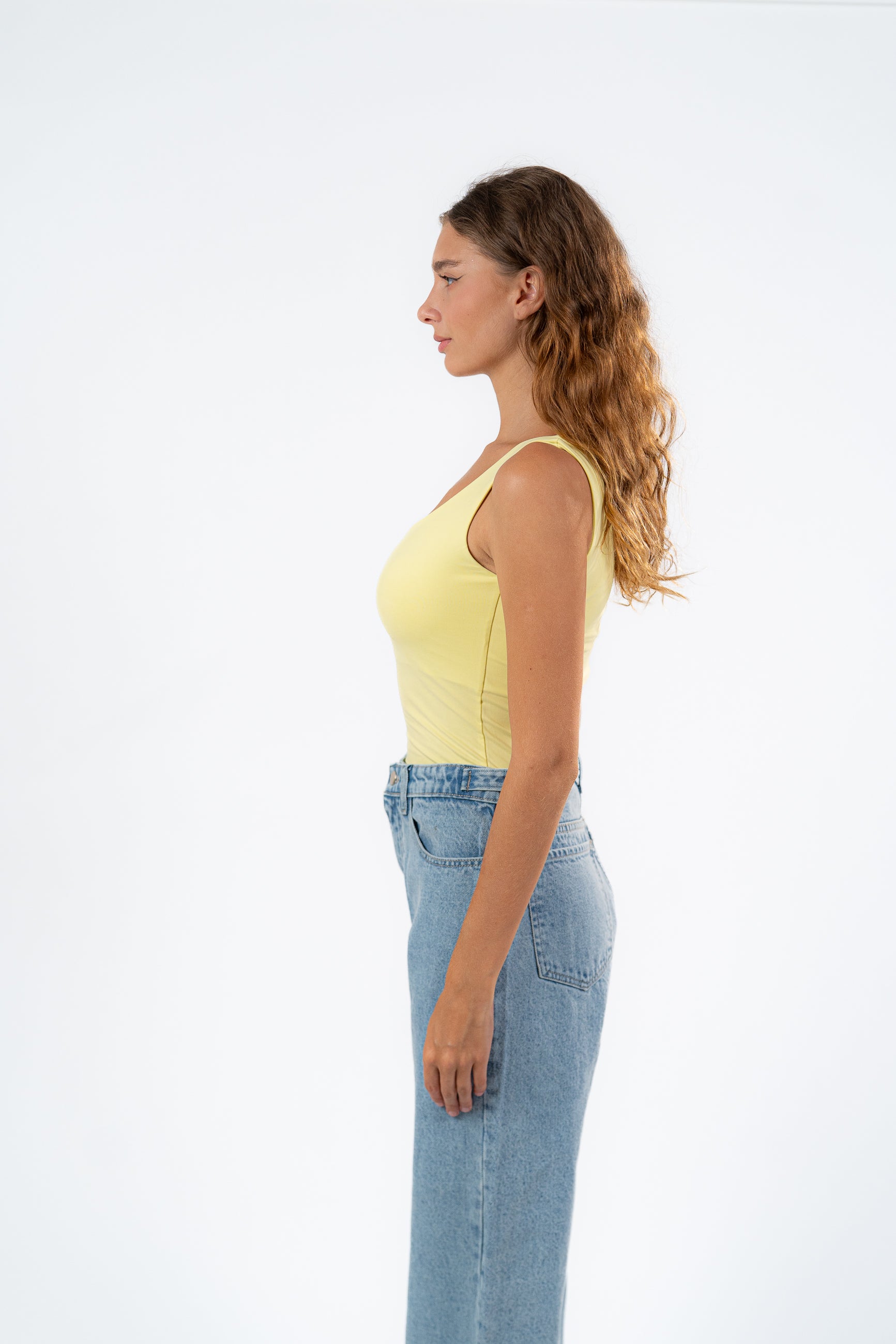 MICROFIBER U-SHAPED TANK TOP