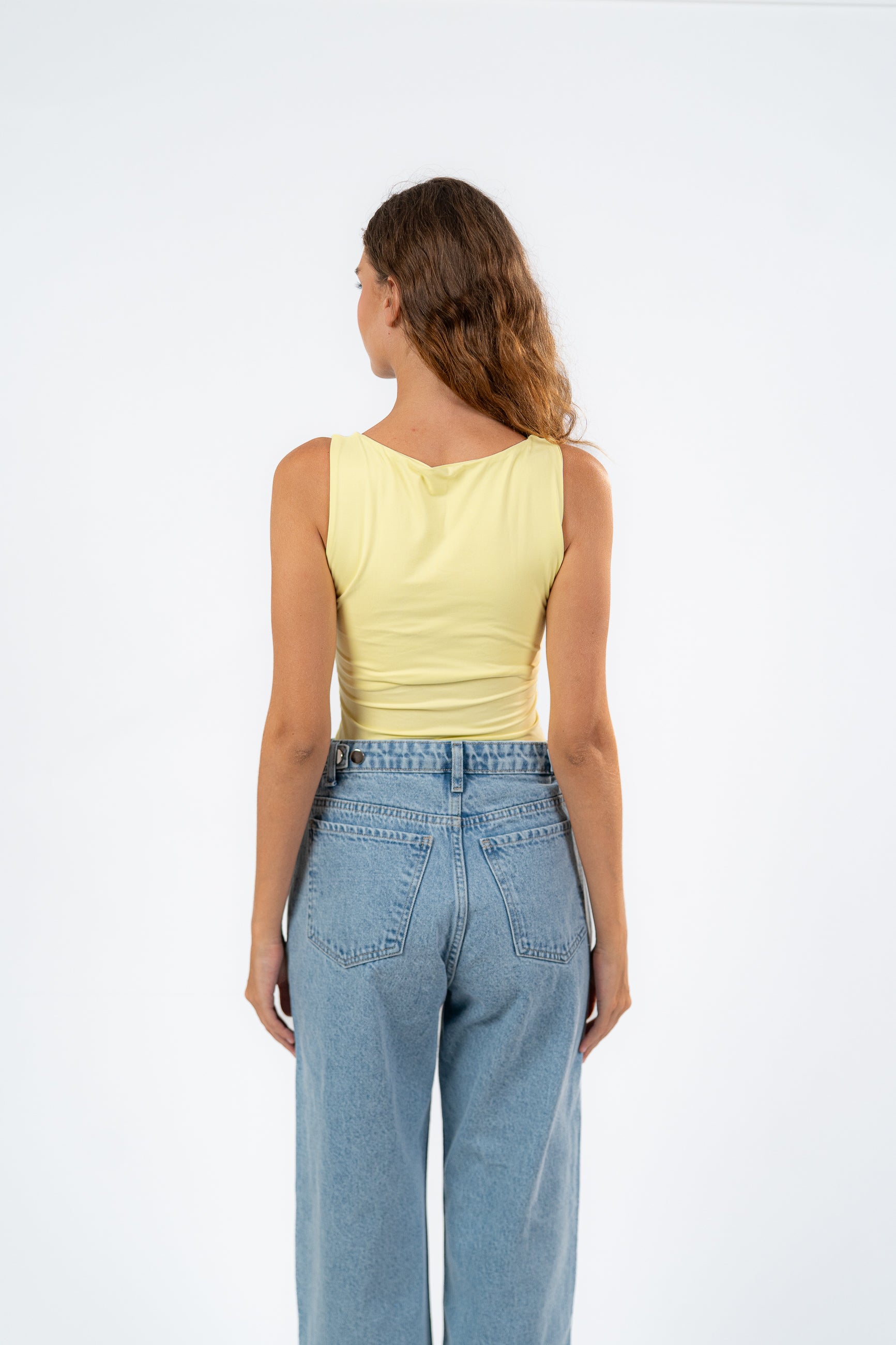 MICROFIBER U-SHAPED TANK TOP