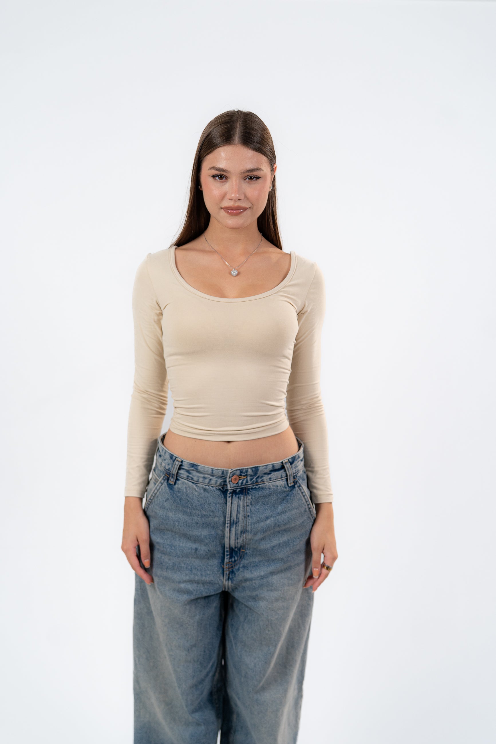 scoop neck crop-top