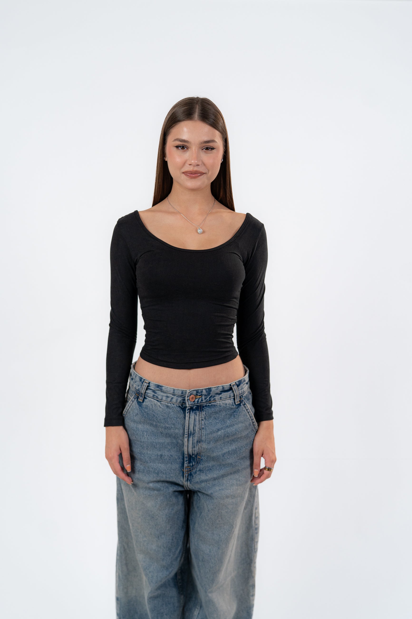 scoop neck crop-top