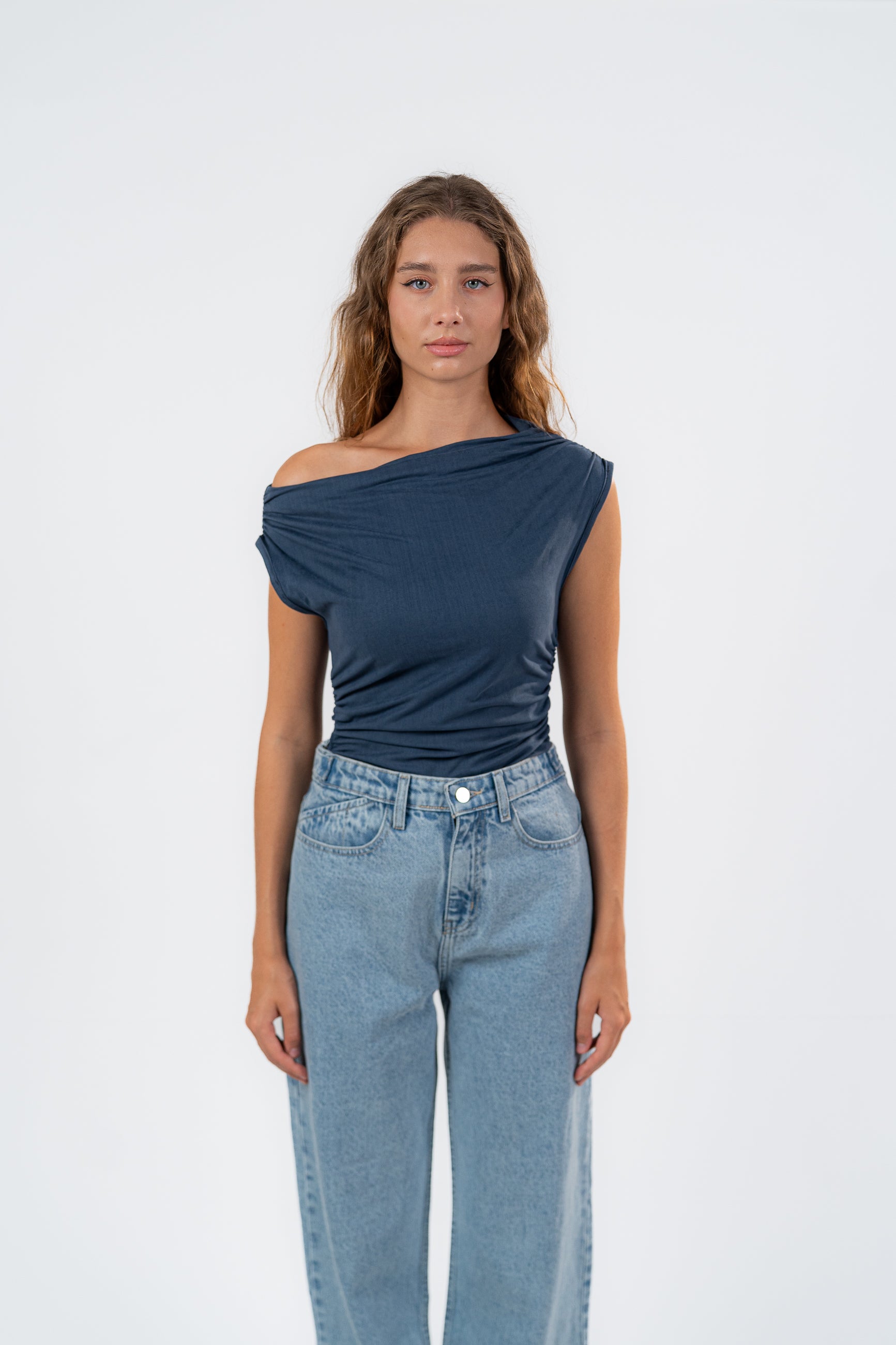 ONE SHOULDER RUSHED ASYMMETRICAL TOP