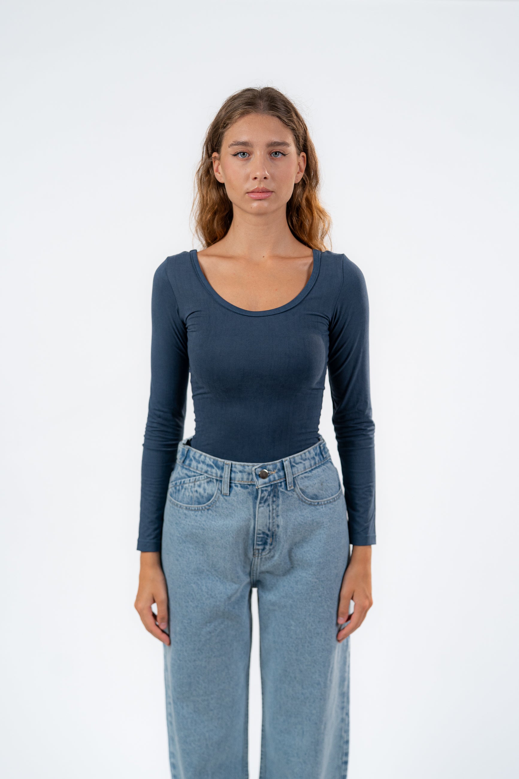 scoop neck-top