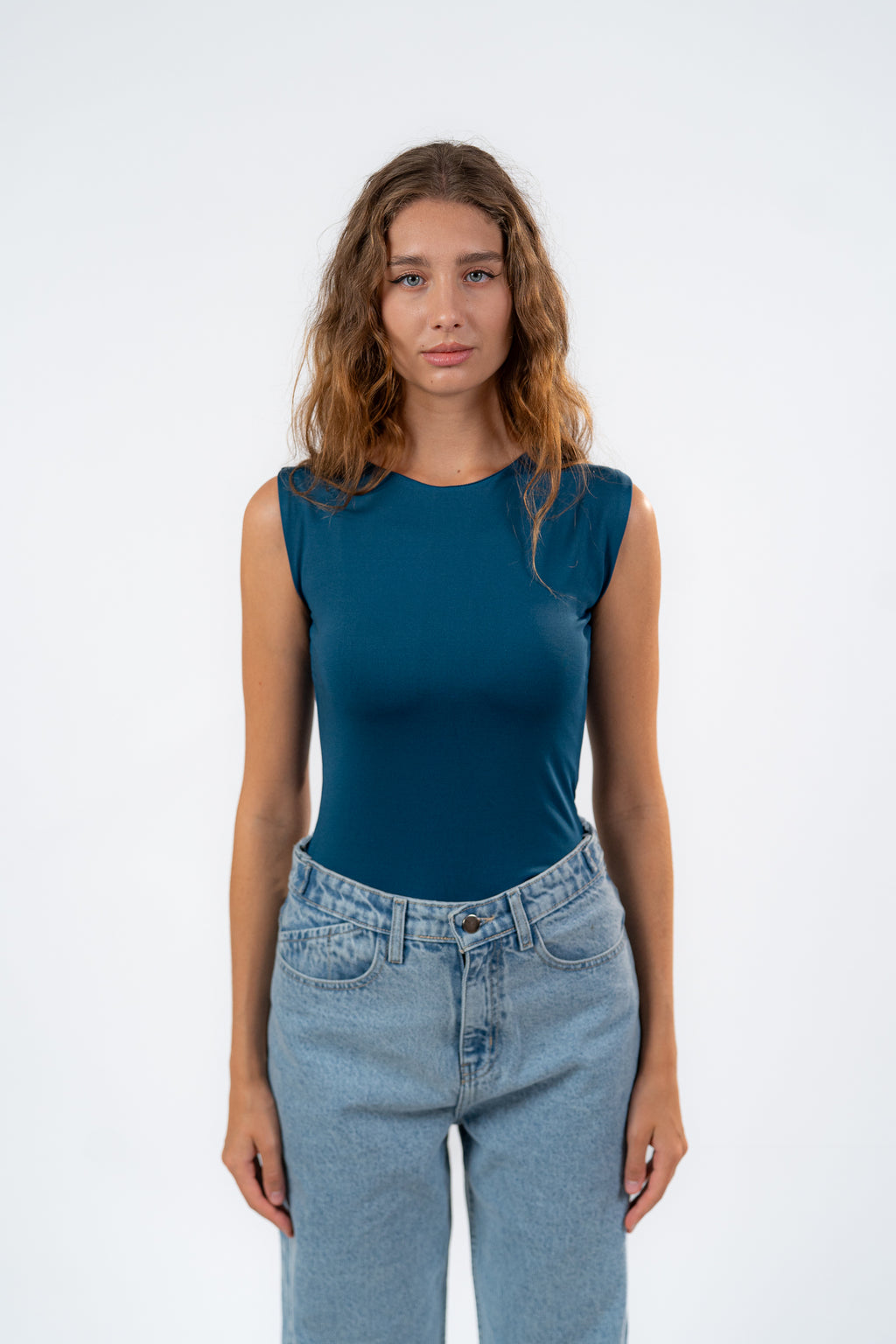 CREWNECK TANK TOP