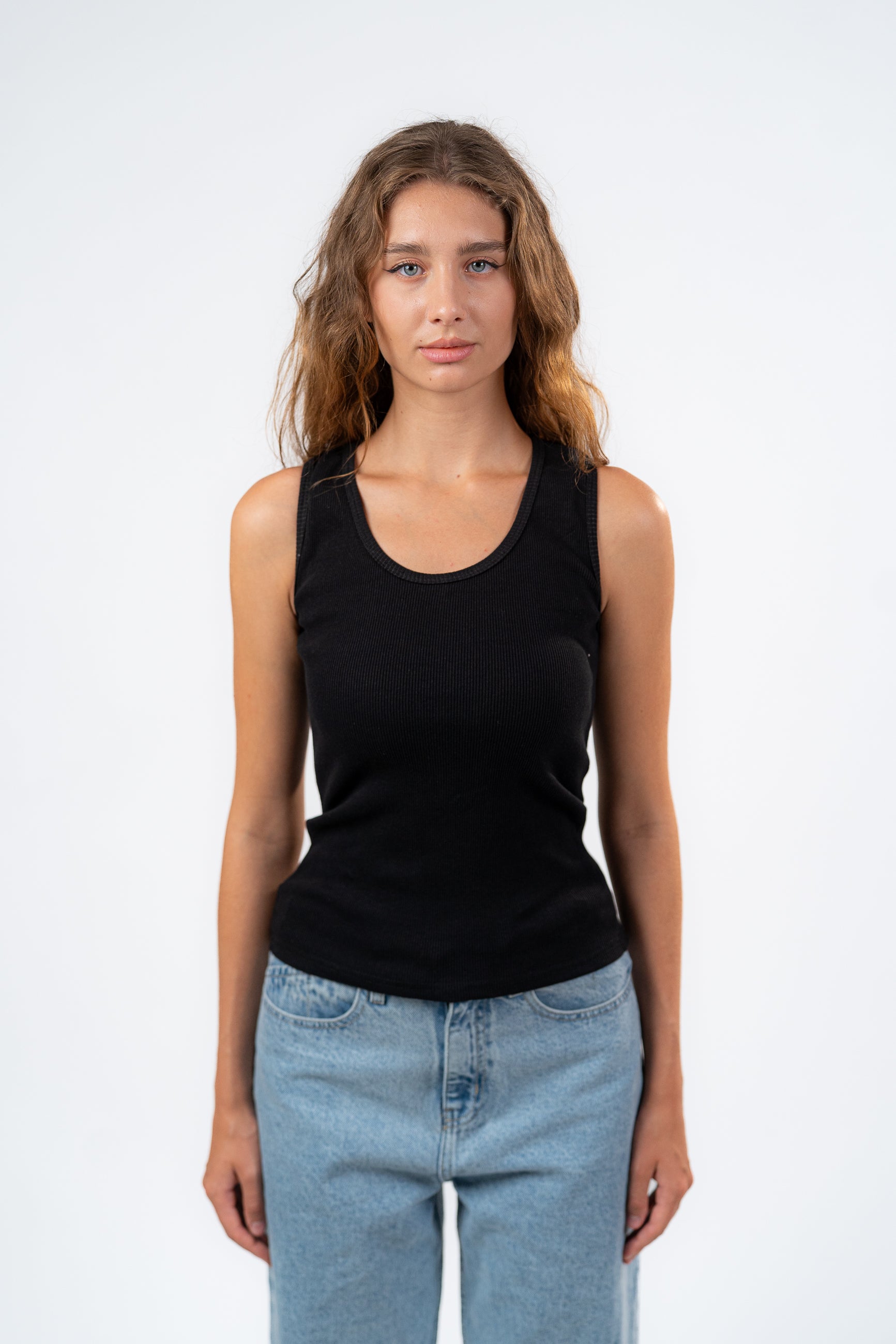 U-SHAPED TANK TOP