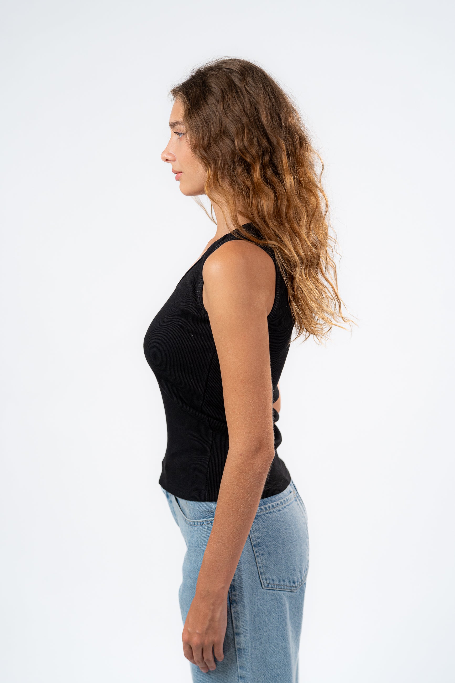 U-SHAPED TANK TOP